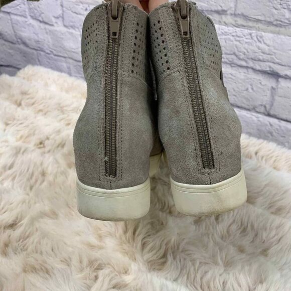 Steve Madden Wedge Sneaker Womens‎ 9.5 Winni Suede Grey Perforated Slip On - Picture 4 of 7